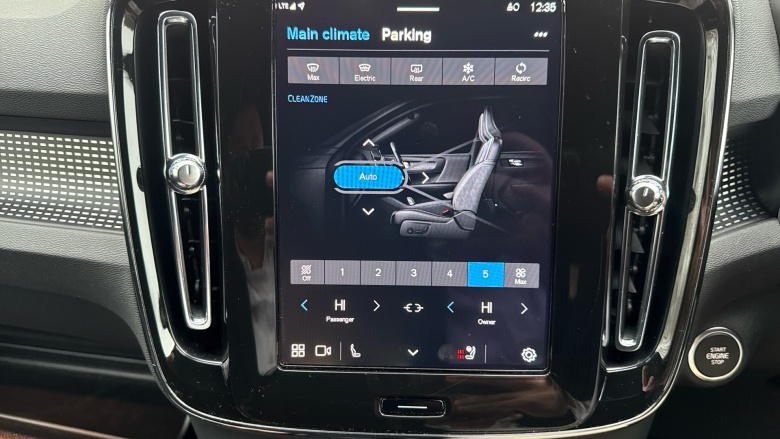 Volvo XC40 2.0 B3P Plus Dark 5dr Auto Petrol Estate